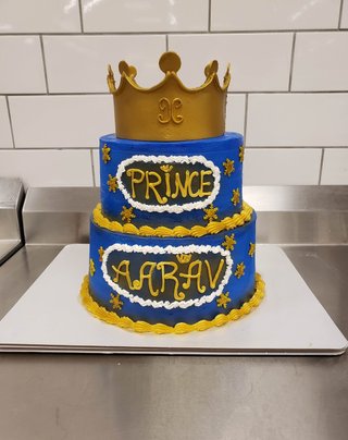 2 tiers prince cake