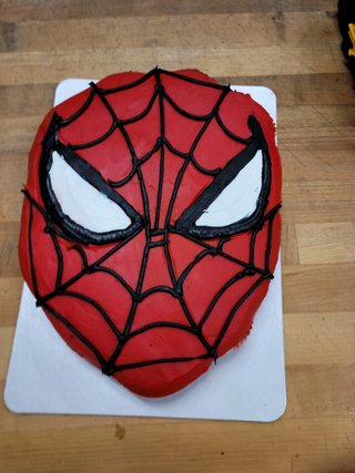 Pull apart Spider man face cupcake cake