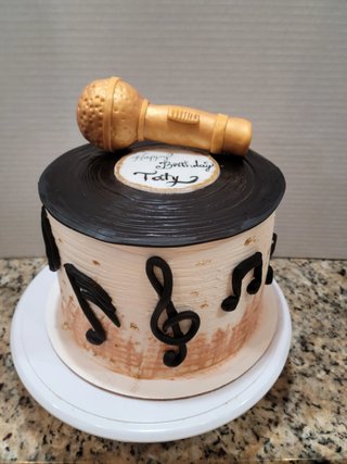 Record music cake
